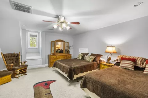 Bedroom - 229 Grand Pointe, Branson, MO 65616 photo 4 of 9