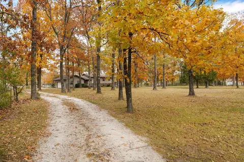 3195 E Southernview Rd, Ozark, MO 65721 photo 3