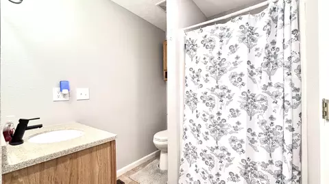 Bath - 22 Old Southern Rd, Branson, MO 65616 photo 3 of 5