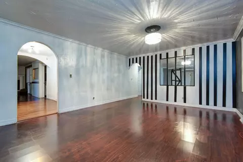 Living - 1702 S Oak Grove Ave, Springfield, MO 65804 photo 2 of 7
