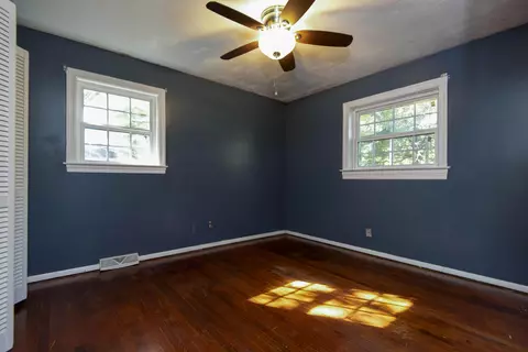 Bedroom - 1702 S Oak Grove Ave, Springfield, MO 65804 photo 3 of 3