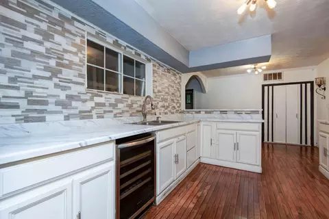 Kitchen - 1702 S Oak Grove Ave, Springfield, MO 65804 photo 4 of 4