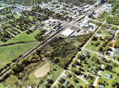 000 Crescent St, Aurora, MO 65605 photo 13