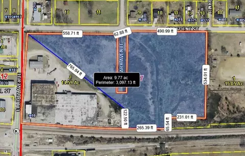 000 Crescent St, Aurora, MO 65605