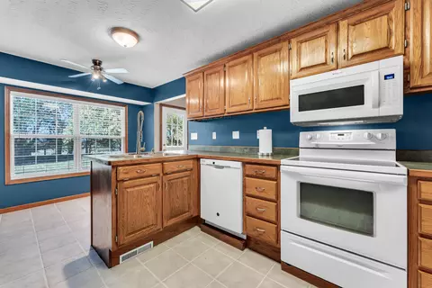 405 N Deer Run, Willard, MO 65781 photo 14