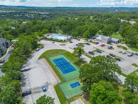 View/Area - 505 Valley View Dr #201, Branson, MO 65616 photo 3 of 12