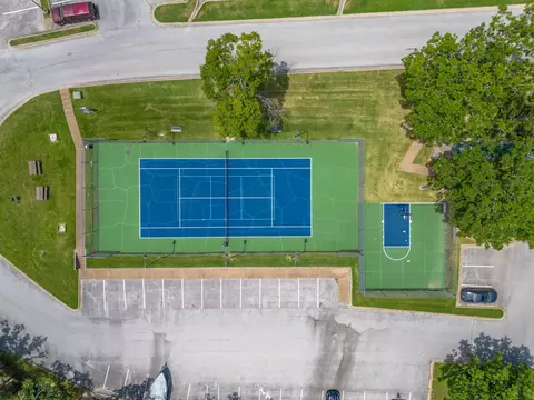 Exterior - 505 Valley View Dr #201, Branson, MO 65616 photo 13 of 37