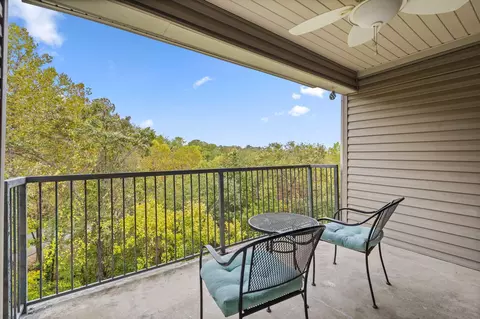 Exterior - 505 Valley View Dr #201, Branson, MO 65616 photo 5 of 37