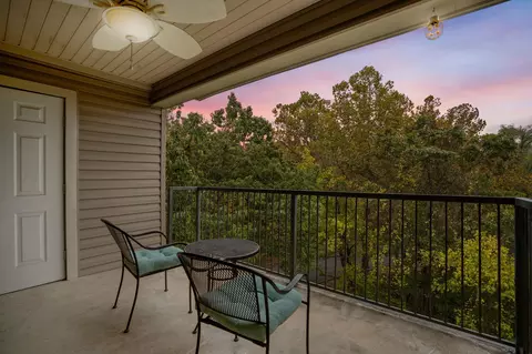 Exterior - 505 Valley View Dr #201, Branson, MO 65616 photo 7 of 37