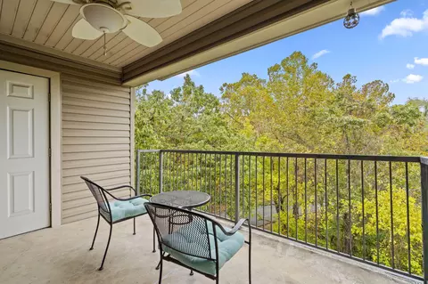 Exterior - 505 Valley View Dr #201, Branson, MO 65616 photo 6 of 37