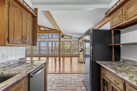Kitchen - 278 Daisy Ln, Lampe, MO 65681 photo 6 of 7