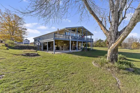 278 Daisy Ln, Lampe, MO 65681