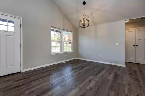 832 Mt Carmel Rd, Clever, MO 65631 photo 17