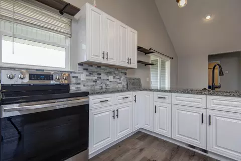 832 Mt Carmel Rd, Clever, MO 65631 photo 12