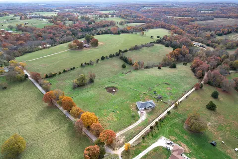 832 Mt Carmel Rd, Clever, MO 65631 photo 33