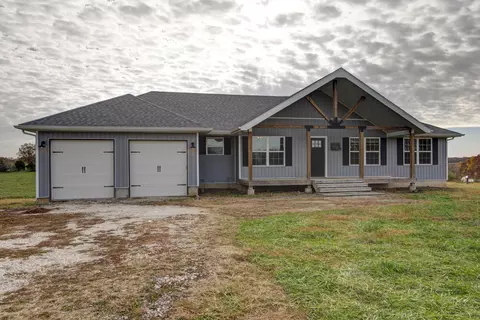 832 Mt Carmel Rd, Clever, MO 65631 photo 6
