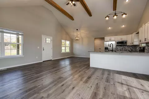 832 Mt Carmel Rd, Clever, MO 65631 photo 8