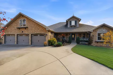1734 Yoachum Dr, Nixa, MO 65714 photo 4