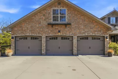 1734 Yoachum Dr, Nixa, MO 65714 photo 3
