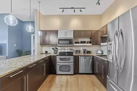 623 W Walnut St #407, Springfield, MO 65806 photo 9