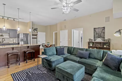 623 W Walnut St #407, Springfield, MO 65806 photo 11