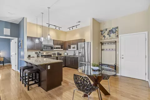 623 W Walnut St #407, Springfield, MO 65806 photo 4