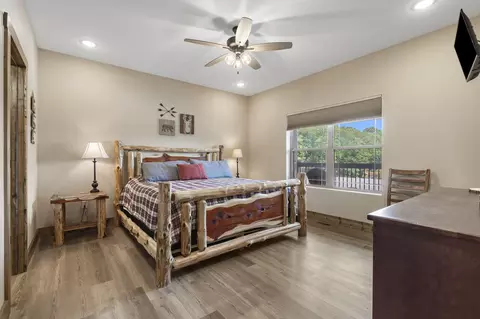 Bedroom - 85 David Shawn Dr, Indian Point, MO 65616 photo 2 of 15