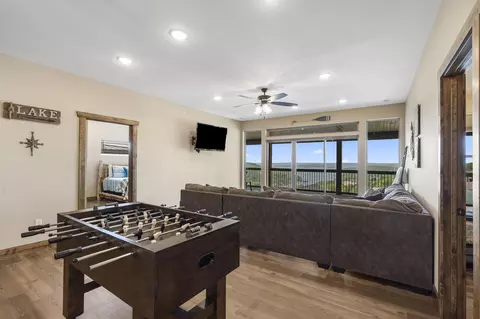 Living - 85 David Shawn Dr, Indian Point, MO 65616 photo 5 of 7