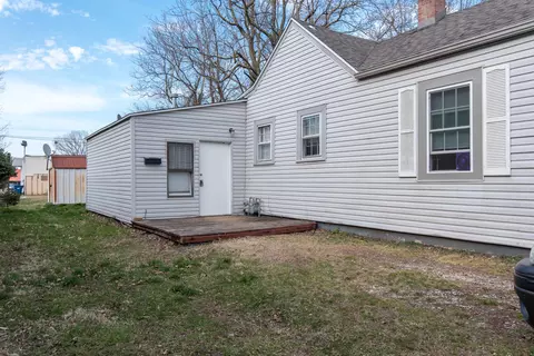 Exterior - 217 S Pickwick Ave, Springfield, MO 65802 photo 8 of 10