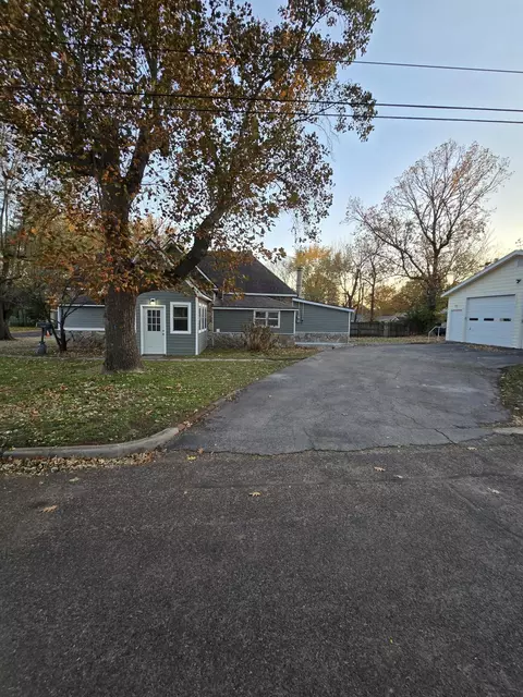616 Euclid Ave, Monett, MO 65708 photo 2