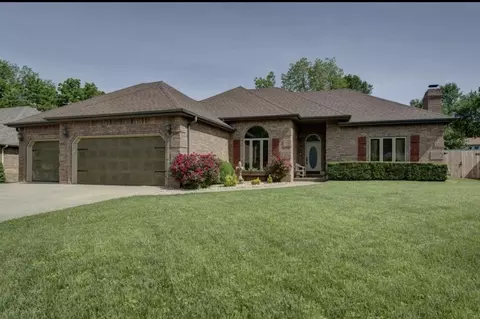 3165 E Topping Cir, Springfield, MO 65804