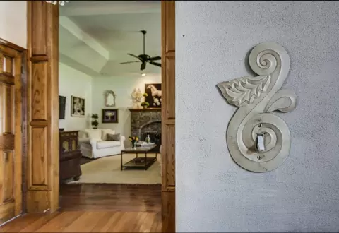 Entry Way - 3165 E Topping Cir, Springfield, MO 65804 photo 2 of 2