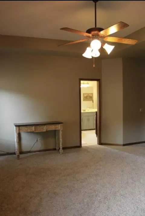 Bedroom - 3165 E Topping Cir, Springfield, MO 65804 photo 3 of 3