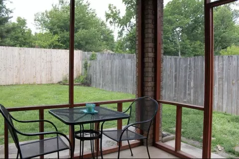Exterior - 3165 E Topping Cir, Springfield, MO 65804 photo 5 of 6