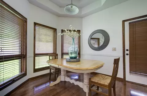 Dining - 3165 E Topping Cir, Springfield, MO 65804 photo 2 of 2