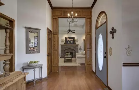 Entry Way - 3165 E Topping Cir, Springfield, MO 65804 photo 1 of 2