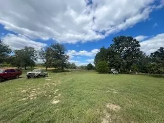 22423 Round Valley Dr, Hartshorn, MO 65479