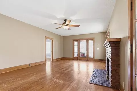 519 W Cherry St, Nevada, MO 64772 photo 8