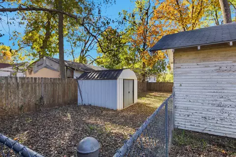 519 W Cherry St, Nevada, MO 64772 photo 71