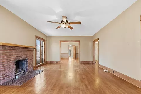 519 W Cherry St, Nevada, MO 64772 photo 3