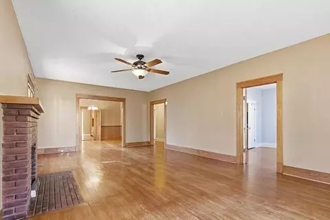 519 W Cherry St, Nevada, MO 64772 photo 4