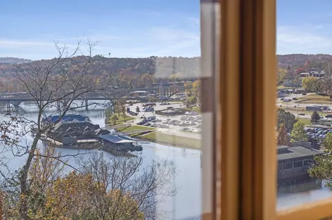 View/Area - 220 Angels Trl, Branson, MO 65616 photo 6 of 21