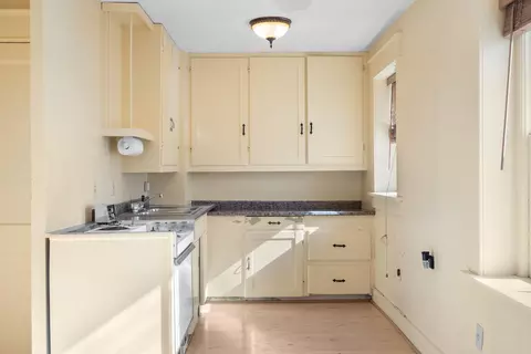 Kitchen - 220 Angels Trl, Branson, MO 65616 photo 1 of 3