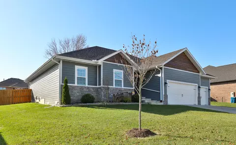 1602 E Silo Ridge Dr, Ozark, MO 65721 photo 2