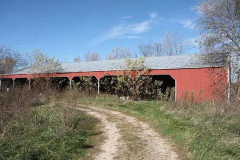 4319 Greenwood Road # c, Macomb, MO 65702