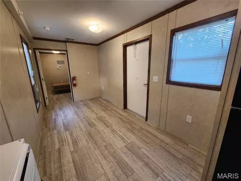 411 W Nelson St, Conway, MO 65632 photo 3