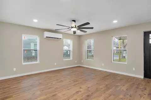 930 Porter Ave, Aurora, MO 65605 photo 12