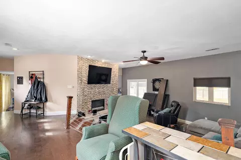 129 N Tanglewood Dr, Ozark, MO 65721 photo 3