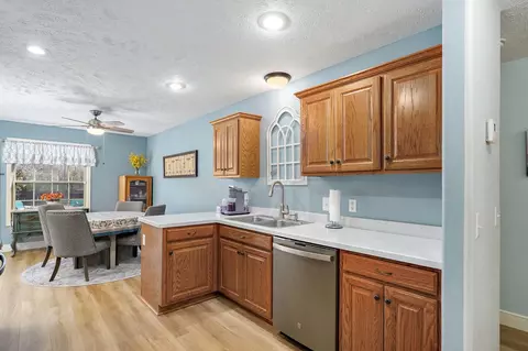4236 S Shady Lake Ave, Springfield, MO 65810 photo 13