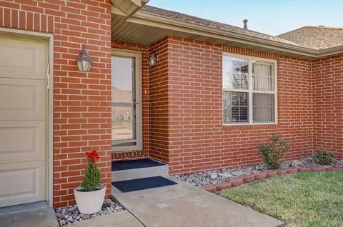 4236 S Shady Lake Ave, Springfield, MO 65810 photo 4